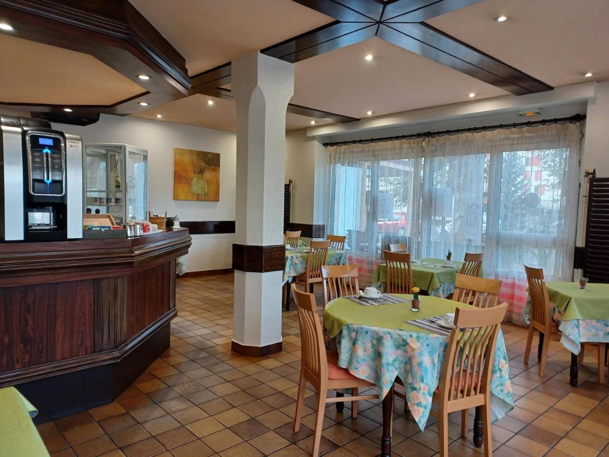 Logis - Hotel Restaurant Bellevue Annecy Kültér fotó