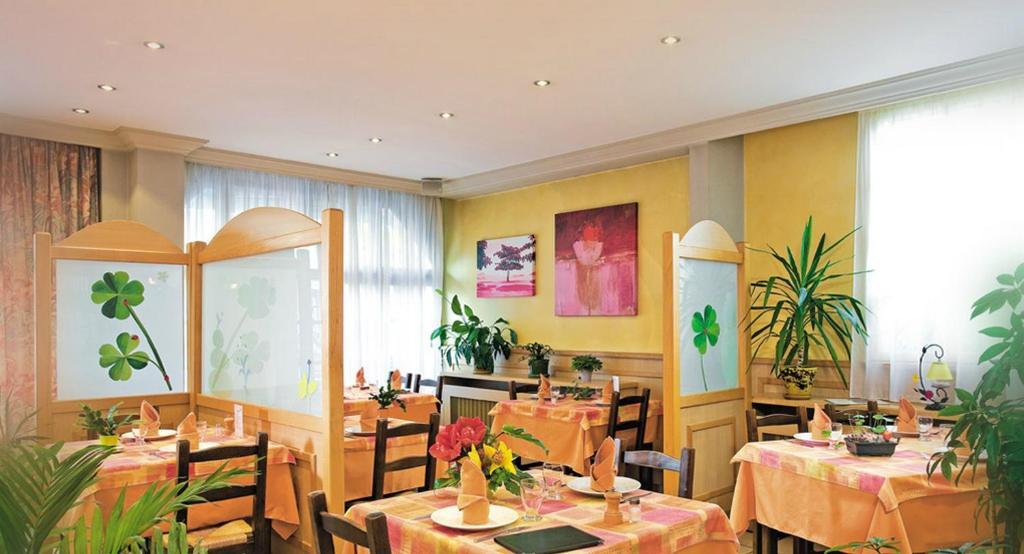 Logis - Hotel Restaurant Bellevue Annecy Kültér fotó