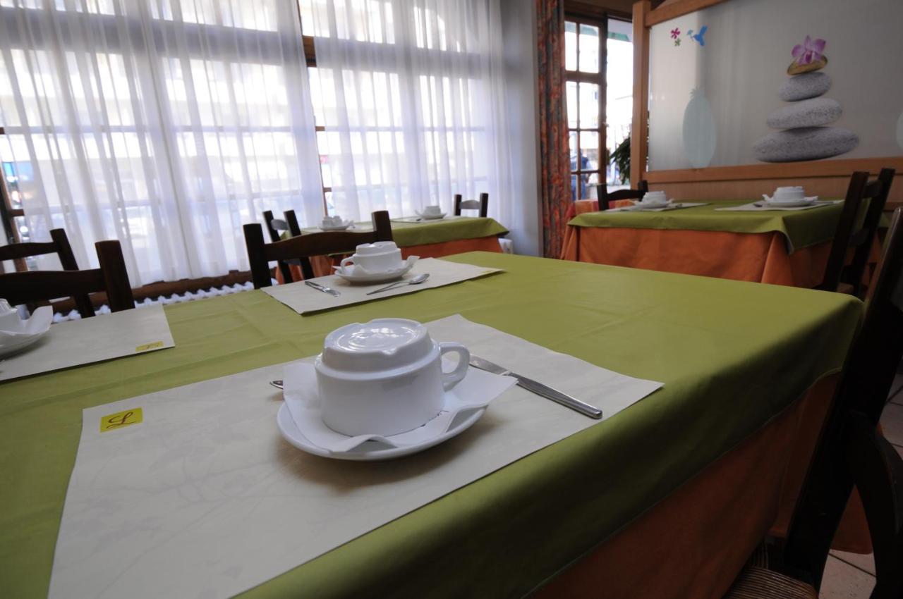 Logis - Hotel Restaurant Bellevue Annecy Kültér fotó